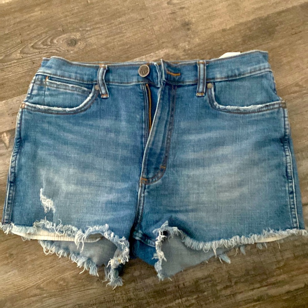 Jean shorts, wrangles size 7, good condition
